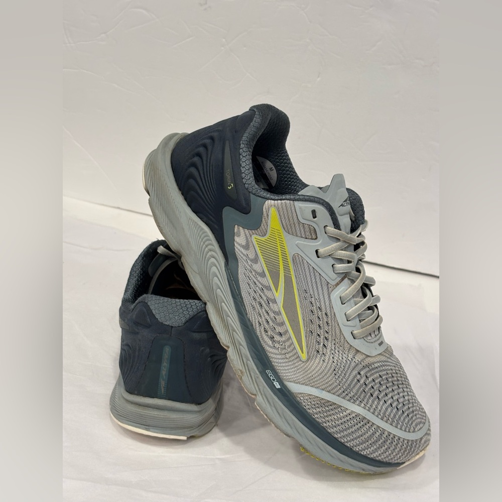 Altra Men Torin 5 Gray / Lime Running Shoes Size 9